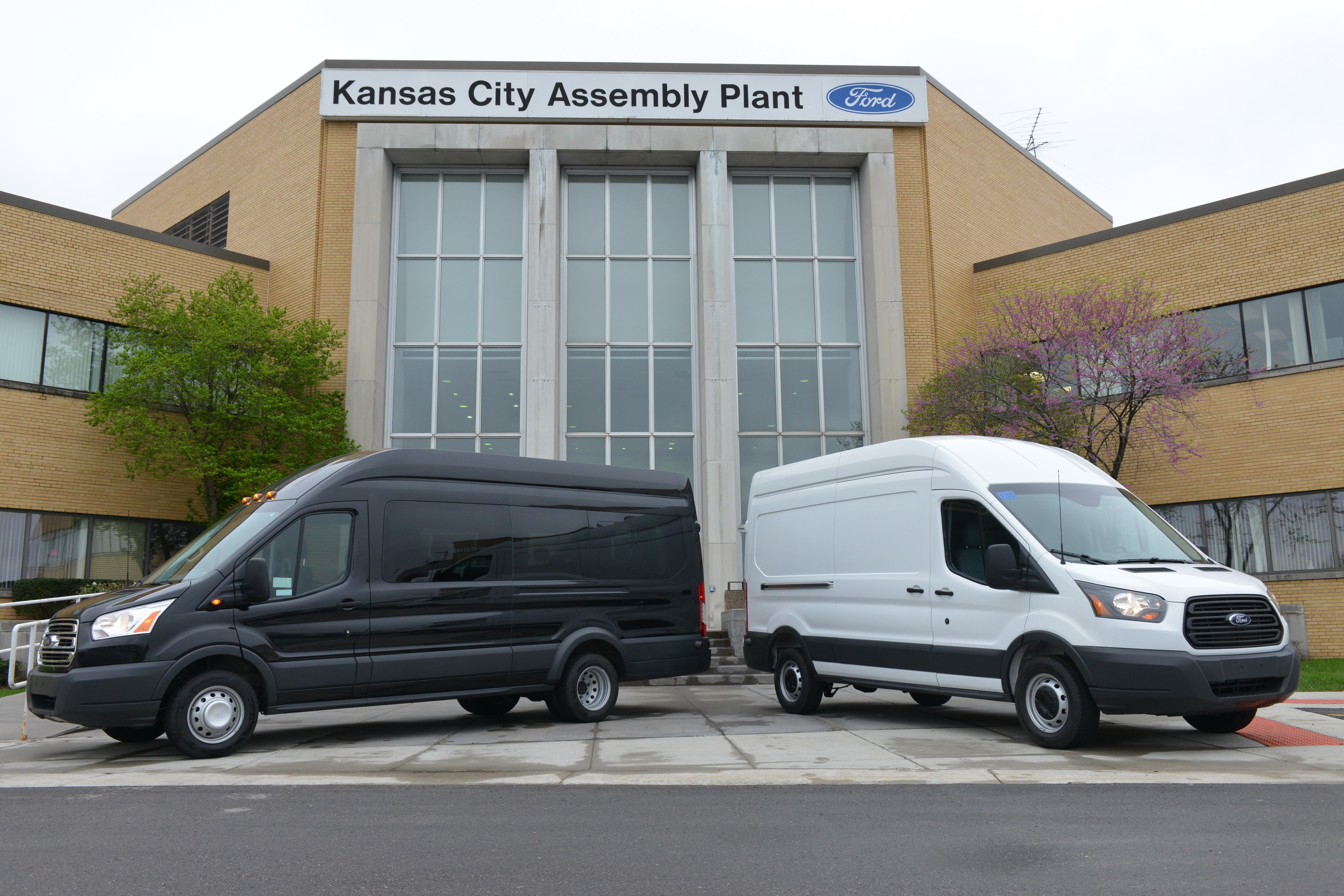 2014 Kansas City Assembly Plant begins production of Ford Transit